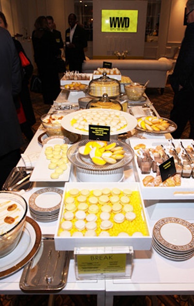 During networking breaks, the conference provided attendees with snacks, artfully matching the yellow and white color scheme.