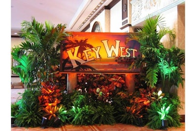 Entrance foliage accent with lighting