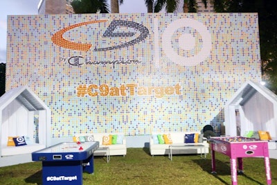 The wall contained 12,000 inspirational pins and was the backdrop to a lounge the offered games, spa treatments, and other giveaways at Miami's Bayfront Park.