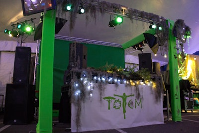 After intermission, Connected Productions had just under an hour to transform the main concession area for the after-party. The quick-change strategy included draping the DJ booth in ivy, Spanish moss, and LED twinkle lights.