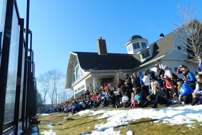 But by Saturday, global warming had kicked in and fans migrated to the Indian Trail Club's grassy knoll.