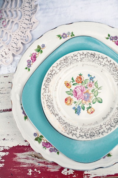 The Vintage Table Company offers vintage china, glassware, and flatware sourced from estates, thrift stores, and flea markets, for a purposefully mismatched tabletop look.