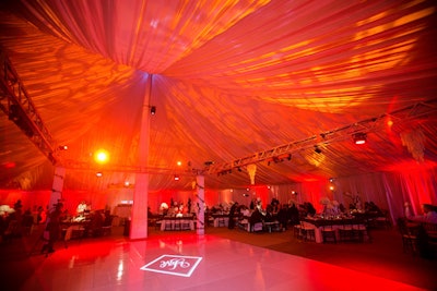 Pole tent liner