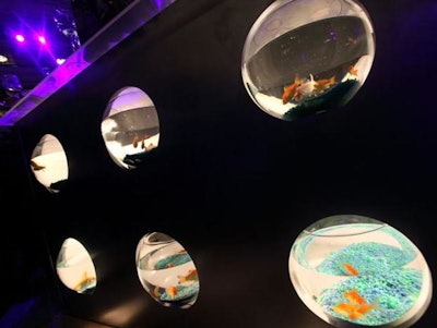 At the 2009 awards reception for Commercial Real Estate Women, a national association representing women in the industry, fishbowls holding live goldfish were embedded into the bars, adding to the evening's aquatic theme.