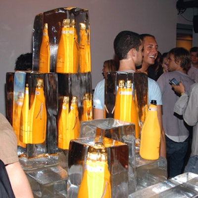 At Veuve Clicquot’s 2005 New York launch party for its new Ice Jacket—a neoprene sleeve meant to keep champagne cold—Ice Fantasies kept bottles in the new neoprene sleeve especially cool while frozen in ice.