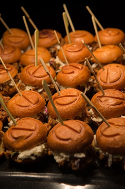 The dinner stations, provided by the Biltmore's catering team, offered Southern specialties, like fried green tomatoes, crab hush puppies, and pulled pork sandwiches with house-made barbecue sauce and blue cheese coleslaw. The sandwich buns were imprinted with the Engage! logo.