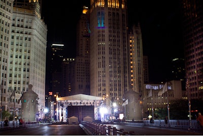 Cities often demand faster load ins and load outs. Solution at night.