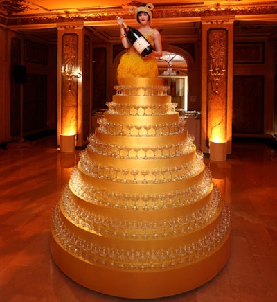 21 Champagne Towers to Copy for Your Own Wedding Reception