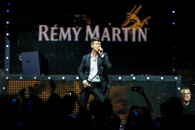 R&B singer Robin Thicke performed at the “Ringleaders” Culmination event in New York City on March 7.