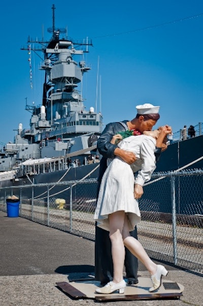 The famous kissing sculpture at the IOWA. Photo: Derek Cross