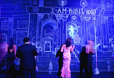 In 2006 at the Robin Hood Foundation benefit, designer David Stark created towering hand-drawn sketches depicting New York scenes across more than 35,000 square feet of chalkboard. Guests could add to the work with bowls of chalk placed on the highboy tables throughout the cocktail area.