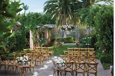 Garden Gazebo, Stelline Chandelier, Florals: Krista Jon for Archive