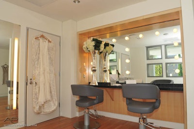Lovely Brides room or Green room, depending on your needs