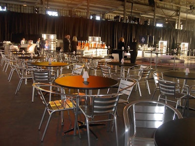 Black Top Bar Cafe Tables W Aluminum Chairs