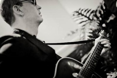 Footlights “unplugged”