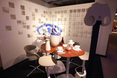 The Steelcase table, designed by HOK, had an apparent theme of sight. A prop pair of binoculars stood in front of the table, and an eye pattern decked the back wall.