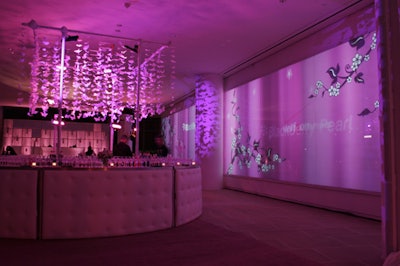 BlackBerry put on a rosy-hued party to show off the new pink BlackBerry Pearl in New York in 2008. Taking full advantage of the building's large, high-resolution video wall, the production team created a kaleidoscope of fuchsia graphics that played throughout the night.