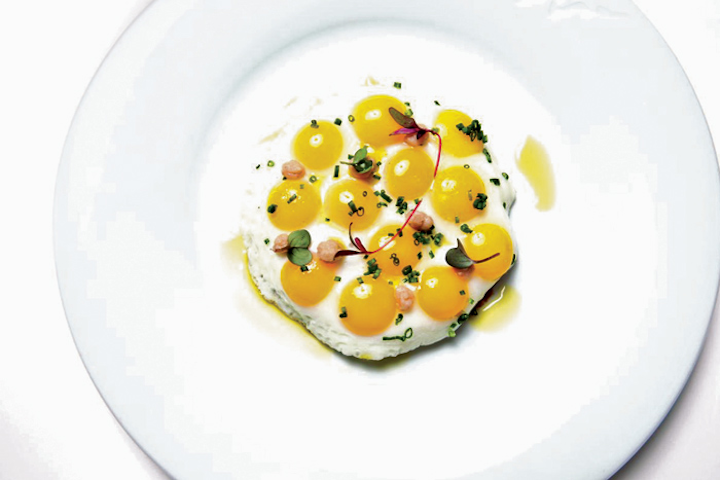 Глазунья из перепелиных яиц. Яичница из перепелиных яиц. Яичница из перепелиных яиц с помидорами. Яичница из перепелиных яиц для ребенка. Омлет из перепелиных яиц для ребенка.