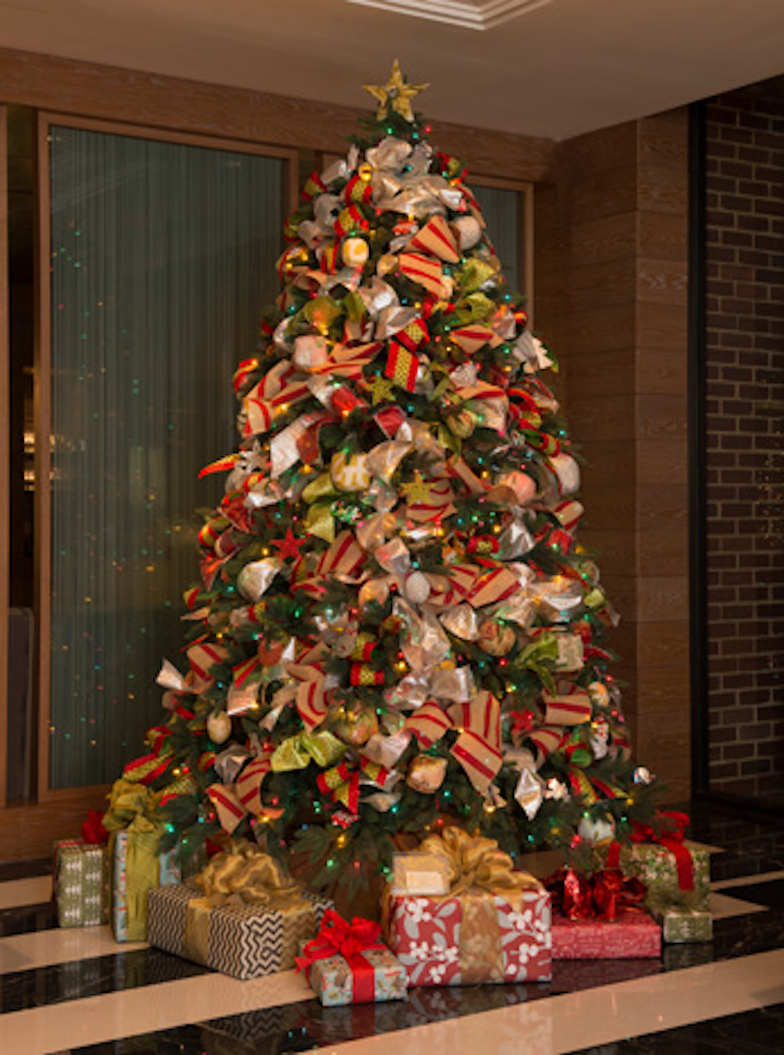 9 Ideas For Creative Christmas Trees Bizbash