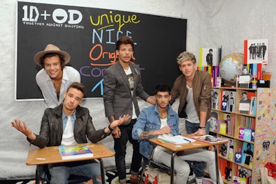 At the Teen Choice awards gift lounge, Backstage Creations set up a classroom display that helped a posed One Direction photo generate significant media exposure.