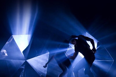 Mirror dancers
