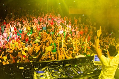 Gareth Emery curated a dance party on the Groove Cruise for a sea of revelers dressed as superheroes.