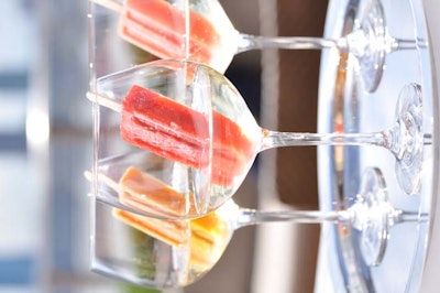 The famous “Prosecco and Ice Pops” served at Loopy Doopy