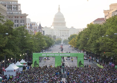 Nike Womens Half Marathon Start Line