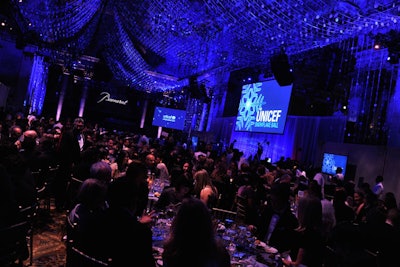 16. Unicef Snowflake Ball