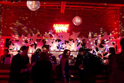 In a nod to the Lone Star State, the main bar at Absolut Texas launch featured a starry background with celestial projections.