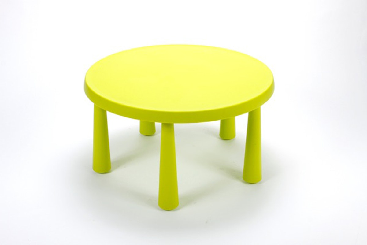 Kiddie tables and chairs for rent sale