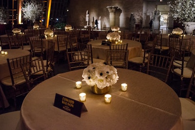 The Prohibition-era theater production inspired the gold and ivory table settings, which were designed by Serino Coyne Events. The play, starring Zach Braff, Helene York, Marin Mazzie, Vincent Pastore, and Nick Cordero, tells the story of a young playwright who is forced to cast a mobster’s girlfriend in order to get funding. It's directed and choreographed by Susan Stroman.