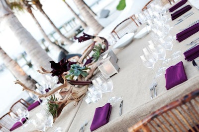 In 2011, the Wolfsonian-Florida International University honored architect Rene Gonzalez with an intimate dinner on the beach. The 48-person affair was planned by Jose Zaldivar of Fiction Events, who covered the tables with burlap cloth and driftwood.
