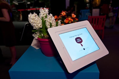 In addition to the live auction at Sotheby’s, the remaining eggs were sold through a corresponding online auction with Paddle8. Auction attendees could peruse the catalog at iPad stations.