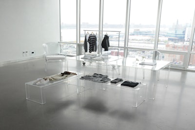 Stand out on the show floor with Lucite display tables.