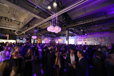 The open layout of the Art Party not only provided room for a larger number of guests, but matched the event's more mingle-focused identity.
