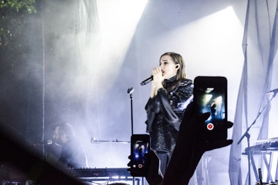 After dinner, guests joined a crowd of 1,400 in the garden for a performance by Swedish singer-songwriter Lykke Li.
