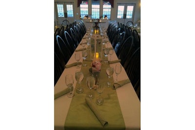 Long table, green tablecloths