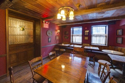 The Abingdon Room is cozy, charming, and informal. Can create a private space from The Shakespeare main bar area. Great for after work drinks or dinner and lunch with family and friends.