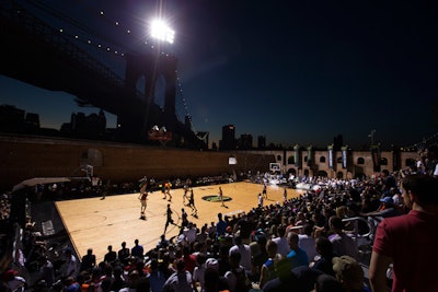 The 2013 Elite 24 tournament was played in an open-air court set up in the shadow of the Brooklyn Bridge.