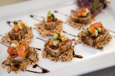 Blackened tuna sesame crisp