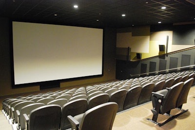 Cinema - Damen Student Center