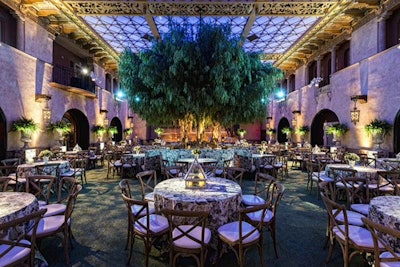 A massive tree that sat in the center of the ballroom brought a bit of the bayou to Hollywood.