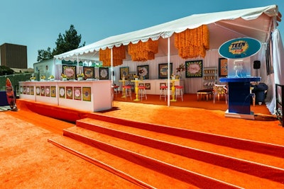 Fox's V.I.P. tent offered guests the opportunity to watch arrivals from a branded location within walking distance of the blue carpet.