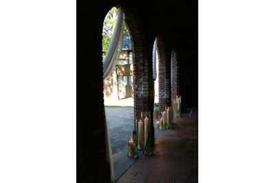 The entrance for a spring wedding in Blantyre, Massachusetts