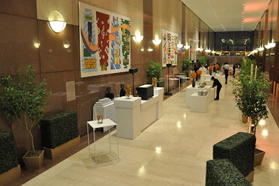 The North Lobby is great for meals, coffee breaks, cocktail receptions, & exhibits