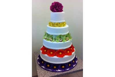 GoldenChefs flower layer cake