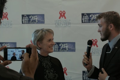 Upon arrival, guests posed for photos and interviews in front of the gala’s step-and-repeat, staffed by Chatter Buzz Media. The company instantly uploaded the images and video clips to Hope & Help Center’s Facebook, Twitter, and Instagram accounts, and the hashtag #HeaddressBallOrlando generated 370,321 impressions during the evening.