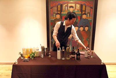 Host a cocktail mixology class led by our expert mixologists