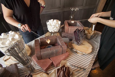 Bring the outdoors in with a do it yourself s'mores station